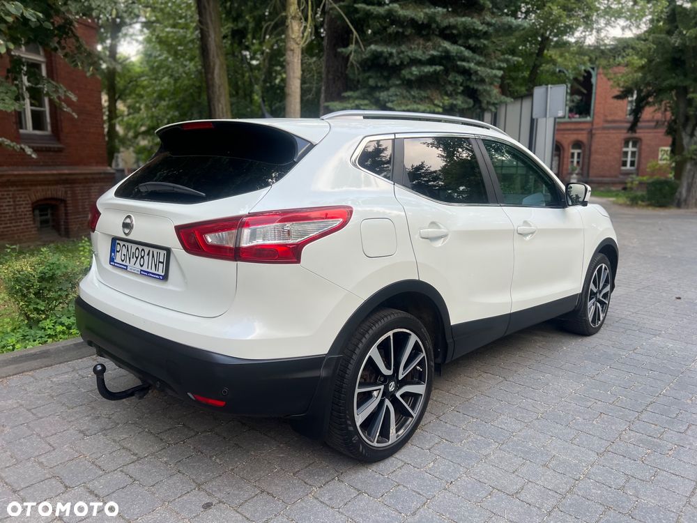 Nissan Qashqai 1.6 DCi Xtronic TEKNA - 3