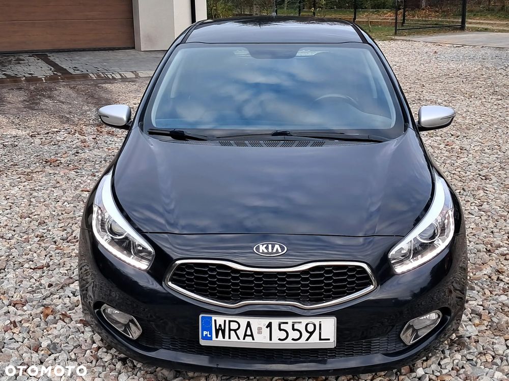 Kia Ceed 1.6 GDI Dream Team Edition - 20