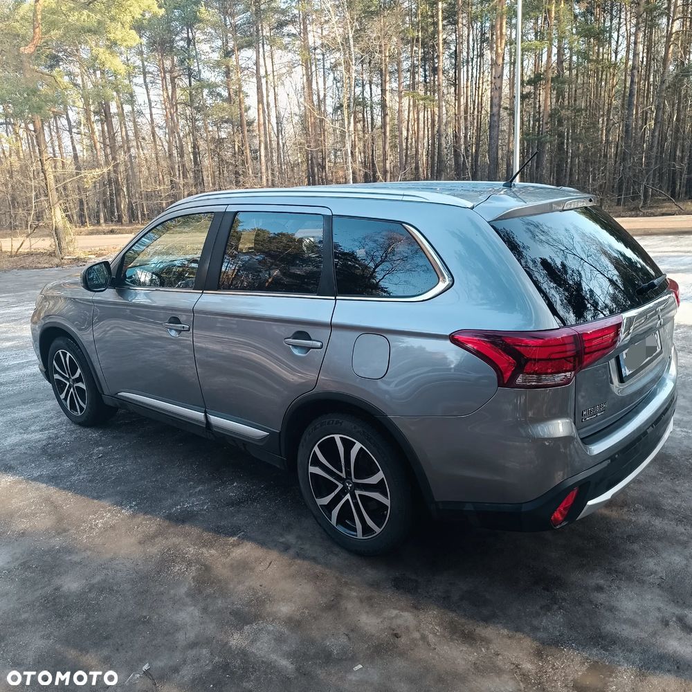 Mitsubishi Outlander 2.0 2WD - 5