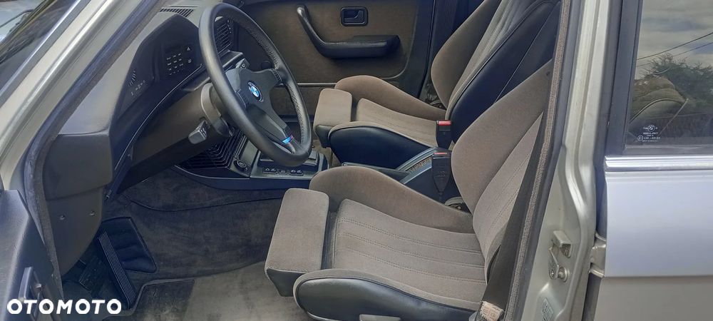 BMW Seria 5 - 24