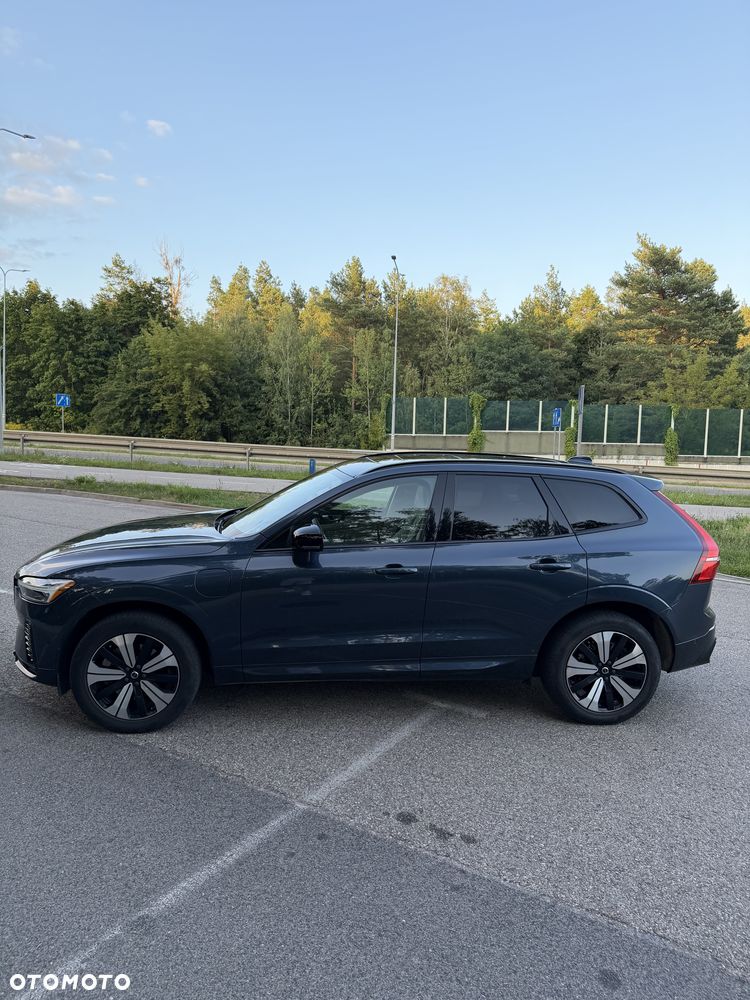 Volvo XC 60 T8 Plug-In Hybrid AWD Plus Dark - 4