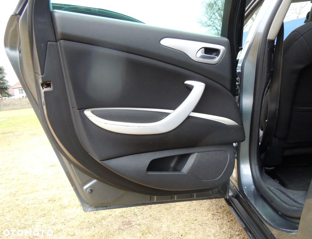 Citroën C5 HDi 135 Exclusive - 13