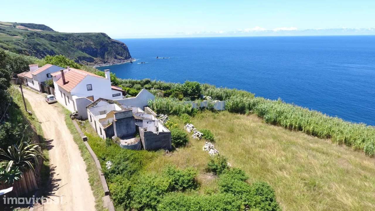 Terreno com vista mar para reconstrução de casa - Grande imagem: 4/10