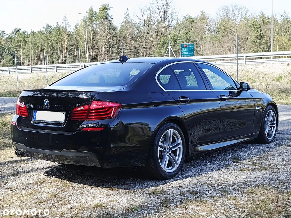 BMW Seria 5 520d xDrive - 10