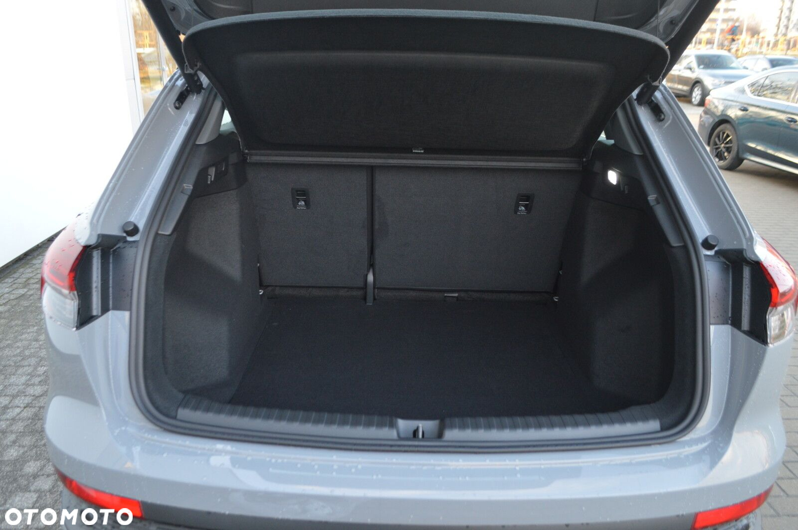 Audi Q4 - 16