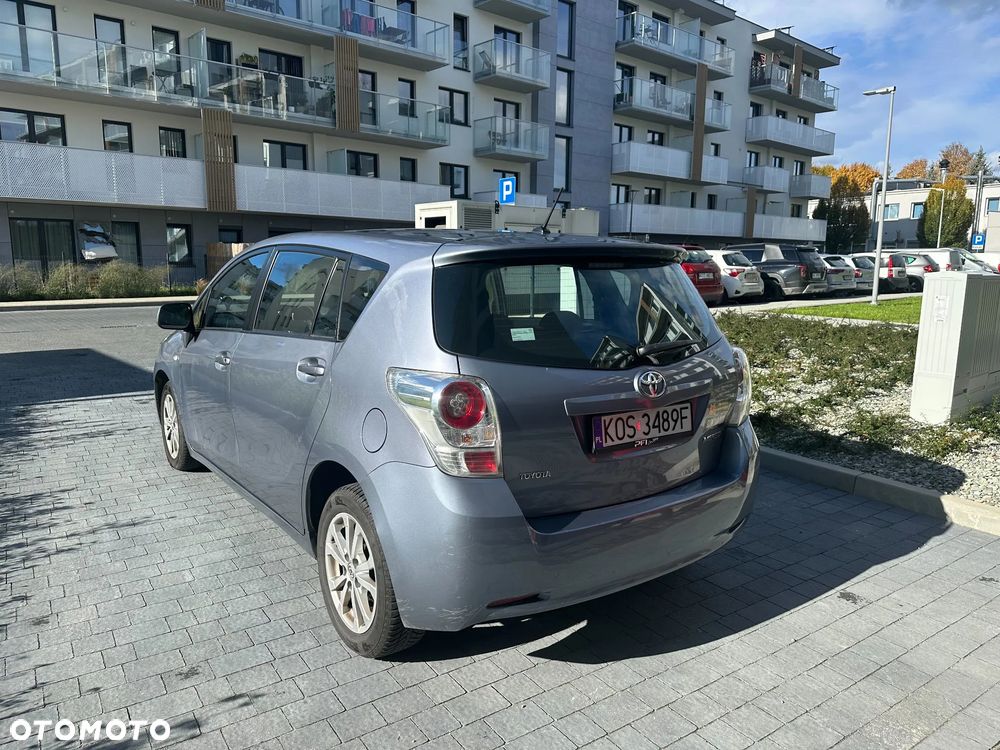 Toyota Verso 2.0 D-4D Luna 7os - 2