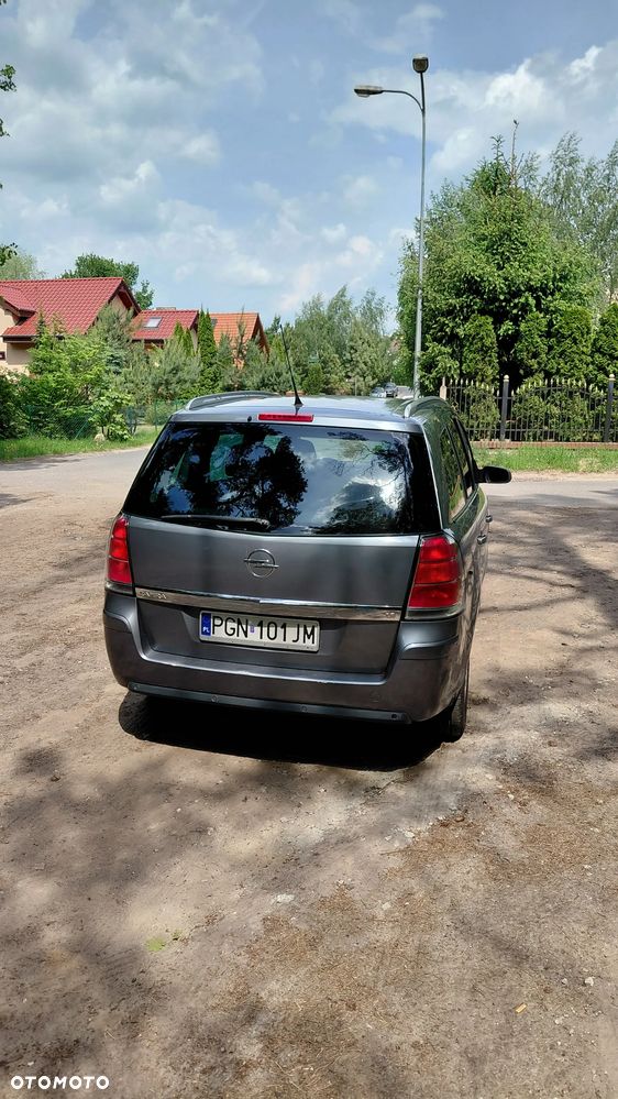 Opel Zafira 1.8 Elegance - 2