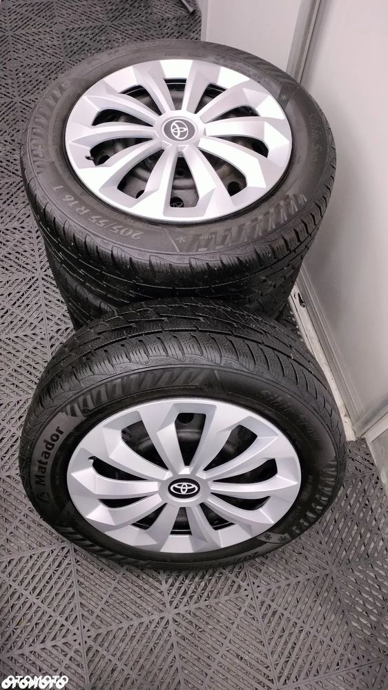 Toyota Avensis 1.8 Premium - 37