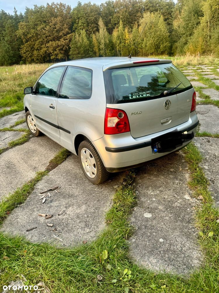Volkswagen Polo - 2