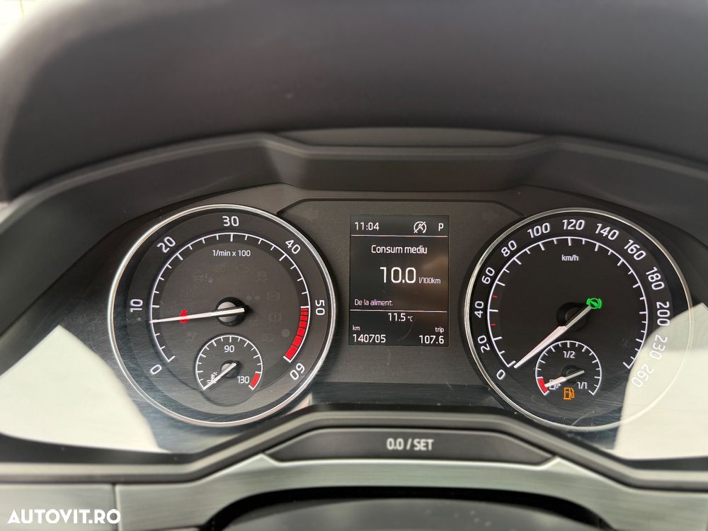 Skoda Superb 2.0 TDI DSG Active - 17