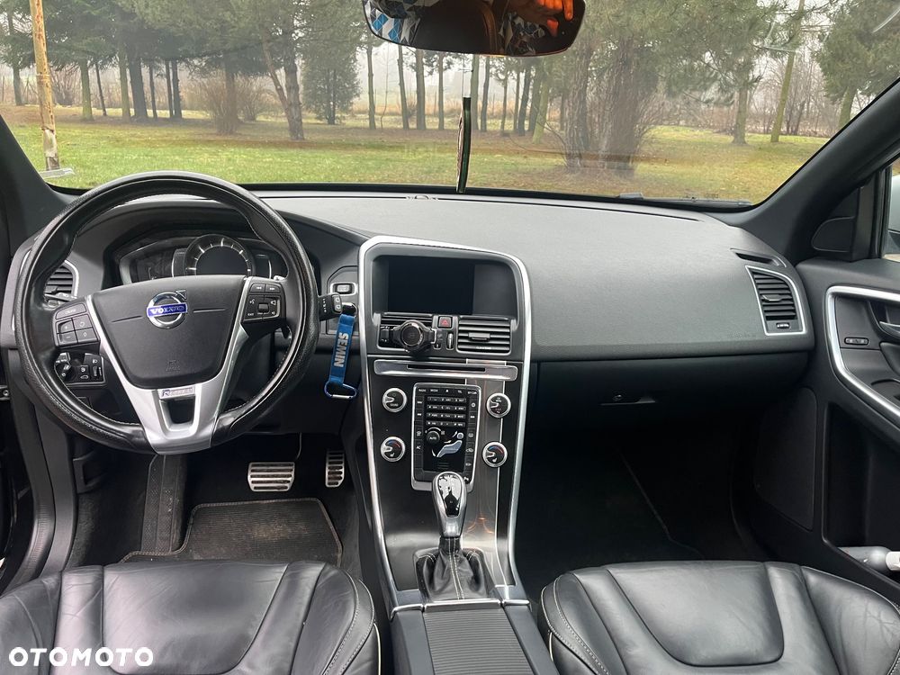 Volvo XC 60 D3 Drive-E R-Design Momentum - 18