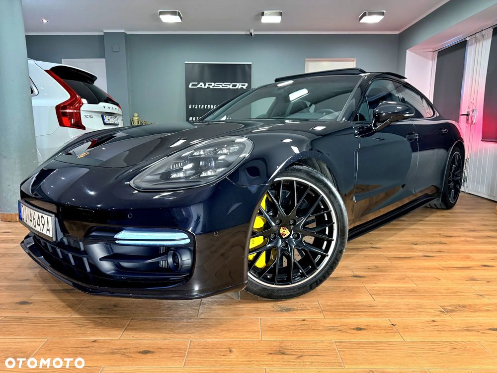 Porsche Panamera Turbo Executive - 29