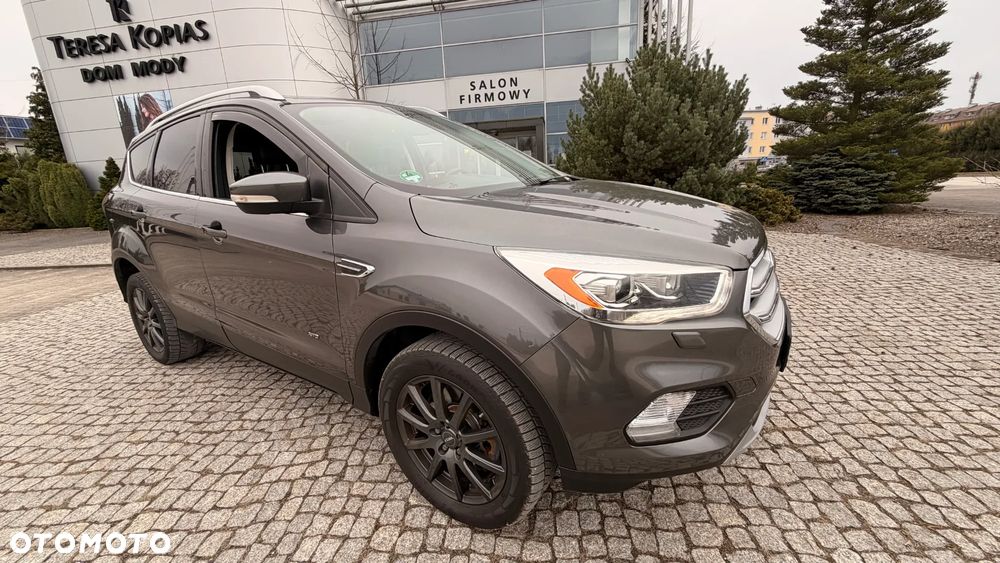 Ford Kuga 2.0 TDCi 4x4 Vignale - 30