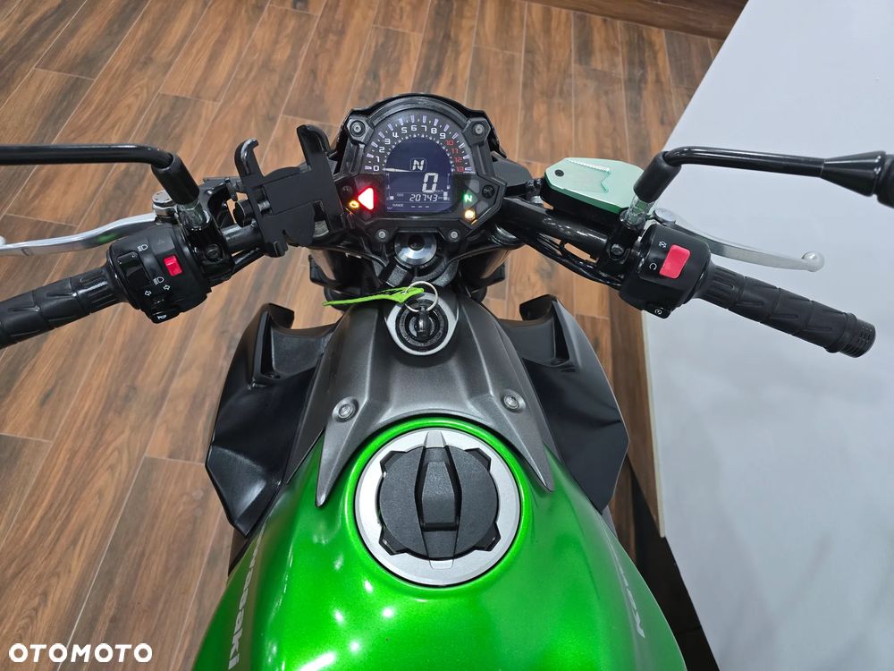 Kawasaki Z - 17