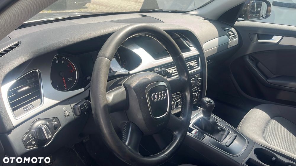 Audi A4 Avant - 15
