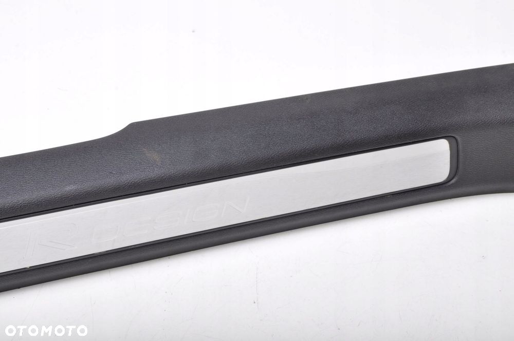 VOLVO V60 II LISTWA PROGOWA PRAWA 31468391 - 2