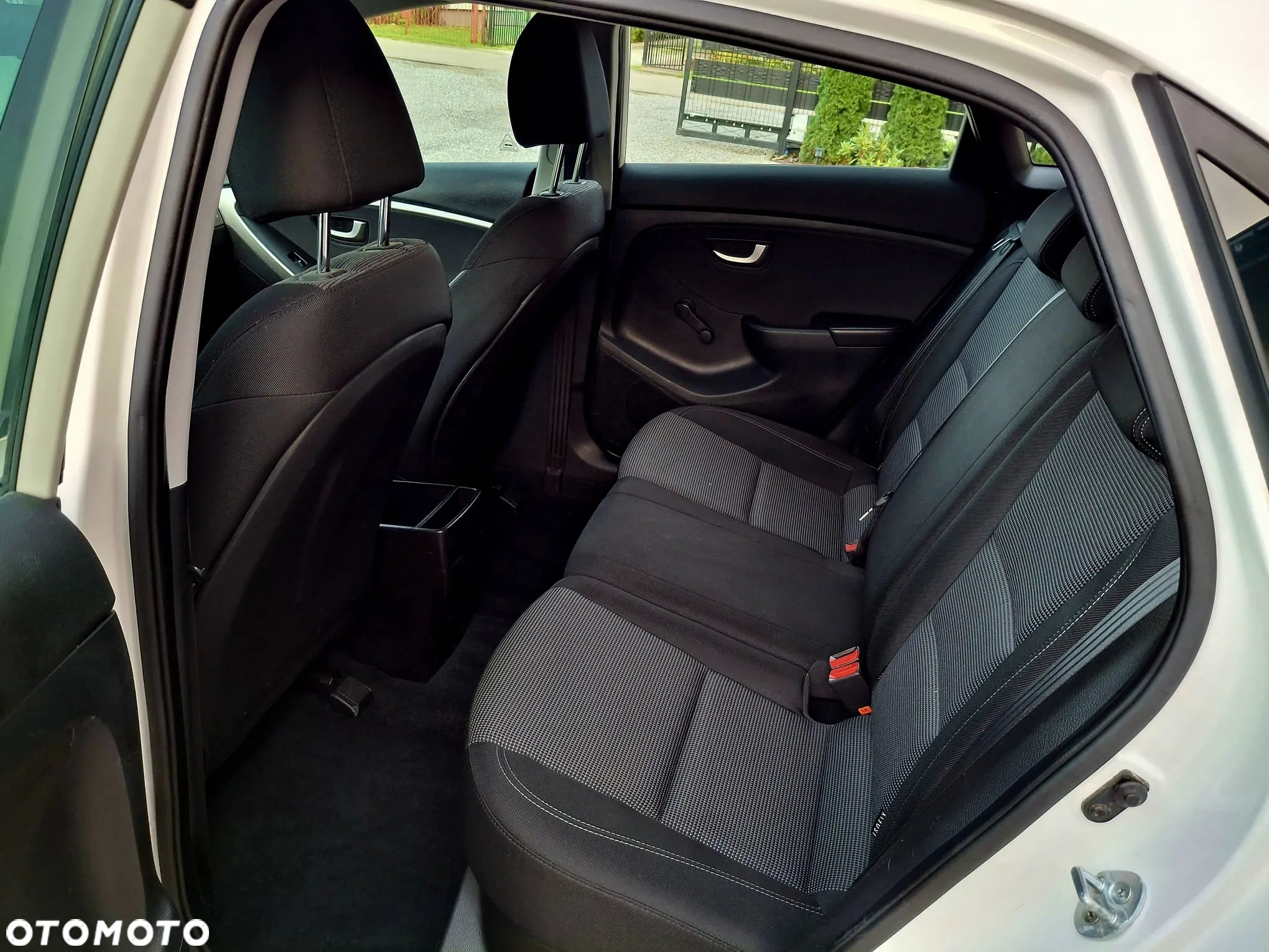 Hyundai i30 1.4 Classic + - 12
