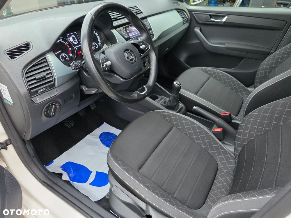 Skoda Fabia 1.0 TSI Ambition - 10