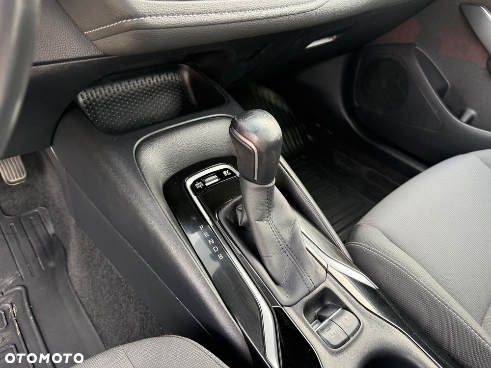 Toyota Corolla 1.8 Hybrid Comfort - 27