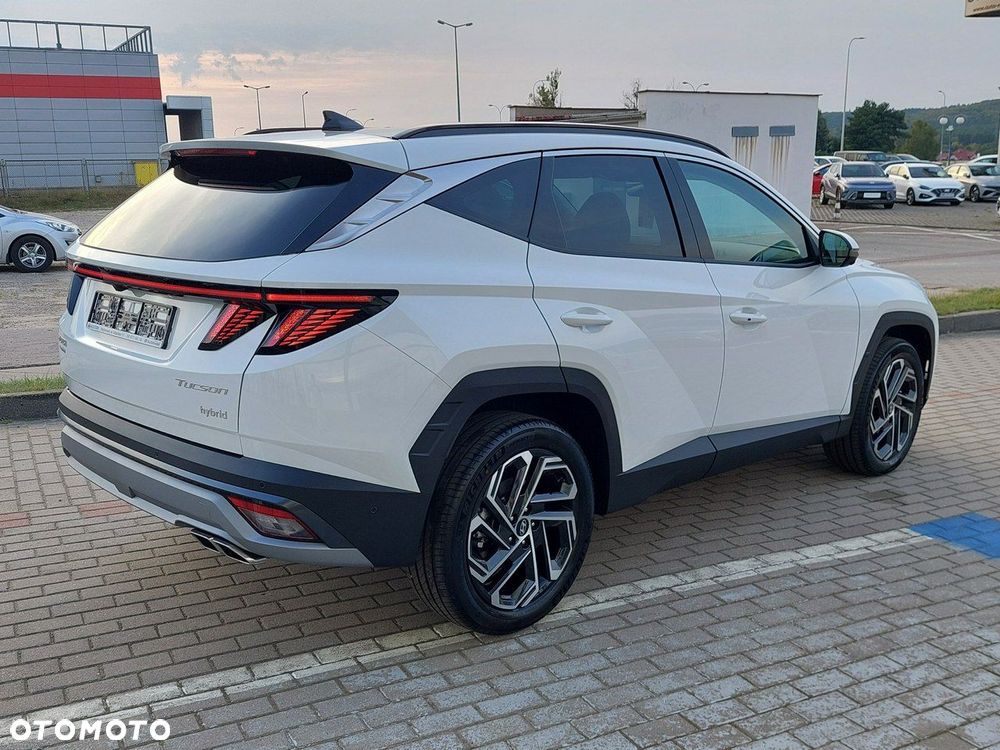 Hyundai Tucson - 4