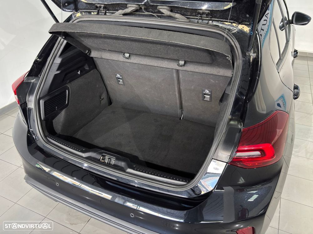 Ford Focus 1.0 EcoBoost MHEV ST-Line - 29