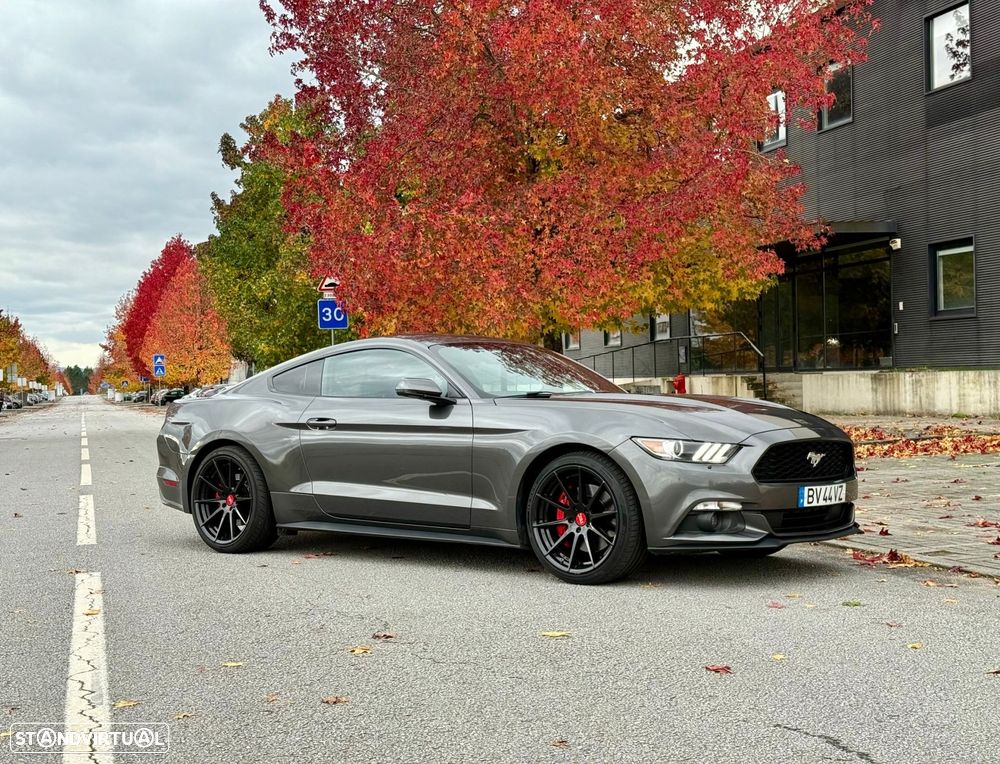 Ford Mustang 2.3 Eco Boost Aut. - 7