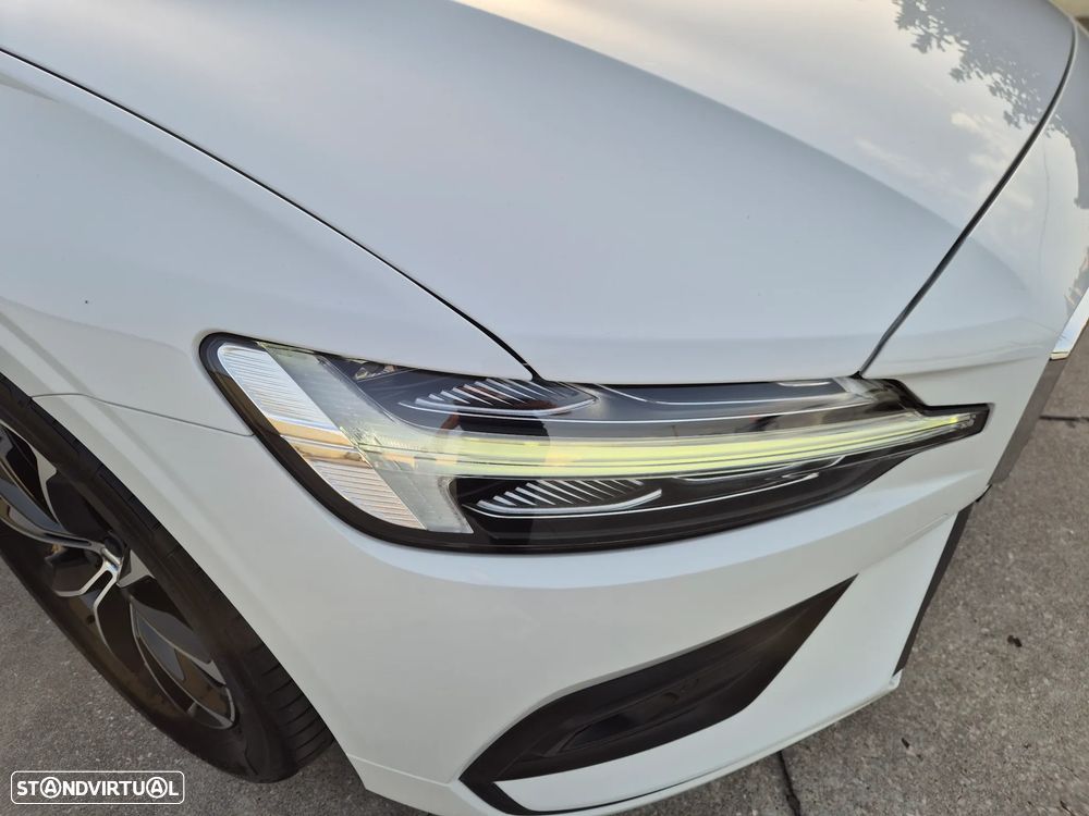 Volvo V60 2.0 D3 Momentum - 11