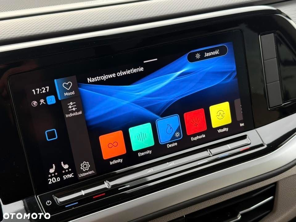Volkswagen Multivan 2.0 TDI L1 70 Years Bulli DSG - 36