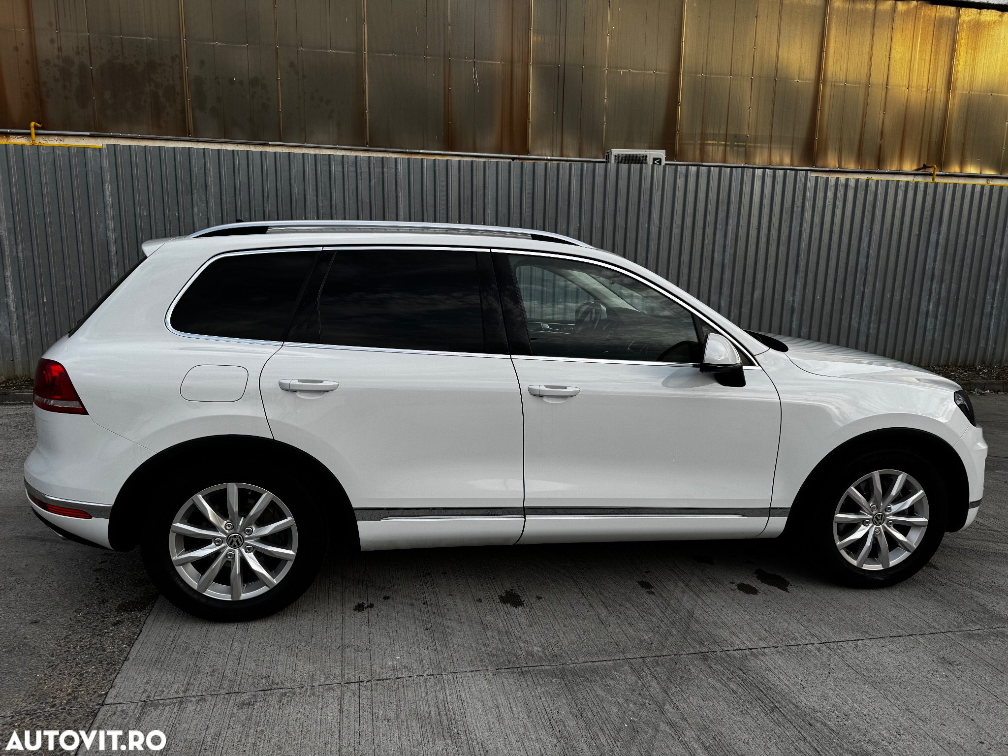 Volkswagen Touareg 3.0 V6 TDI BMT - 13