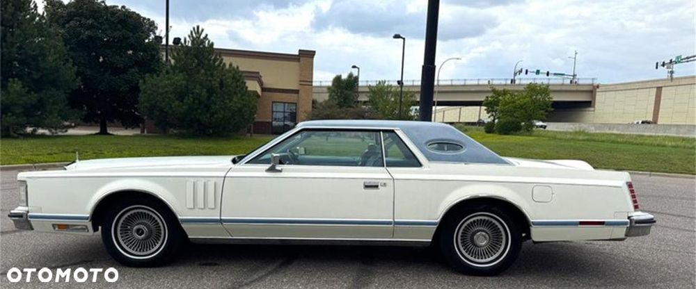 Lincoln Continental - 7