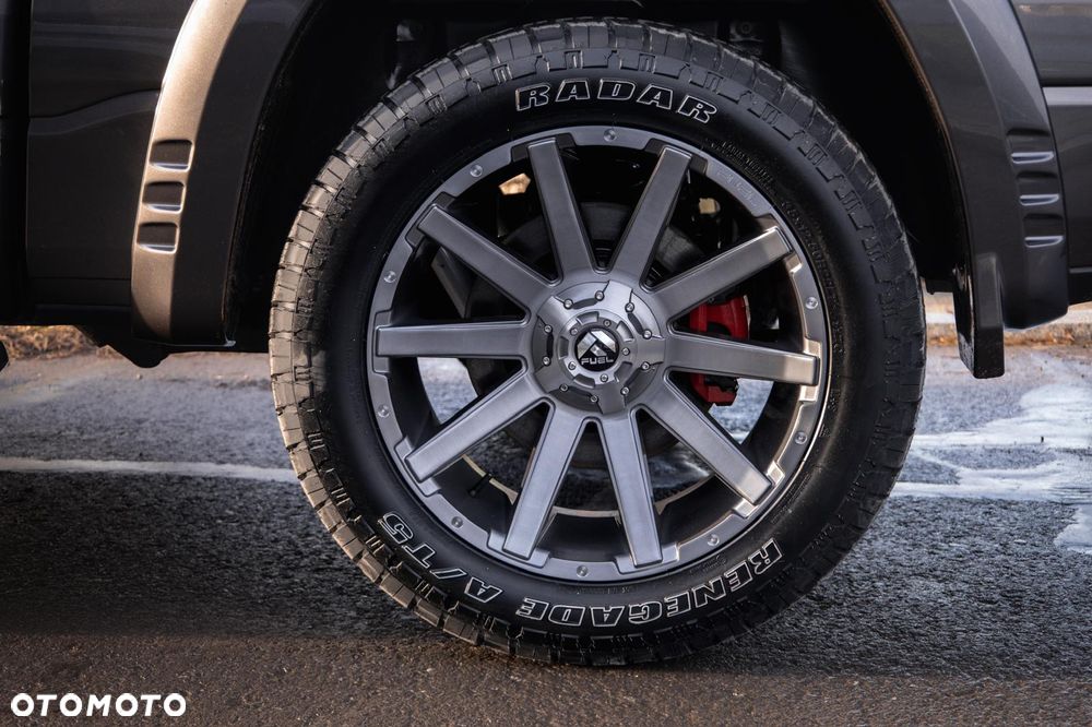 RAM 1500 Crew Cab Sport - 11