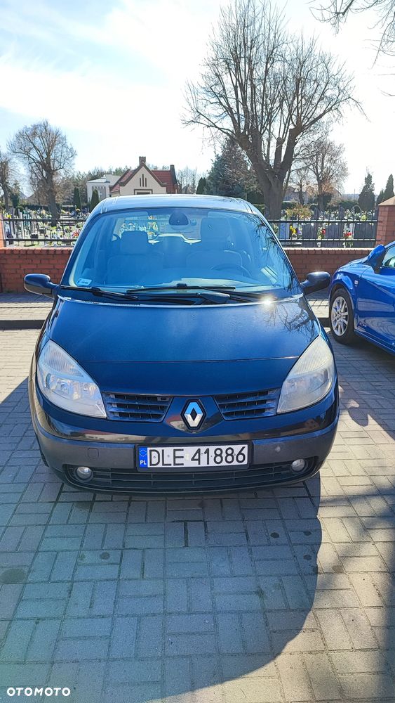 Renault Scenic 1.9 dCi Confort Authentique - 11