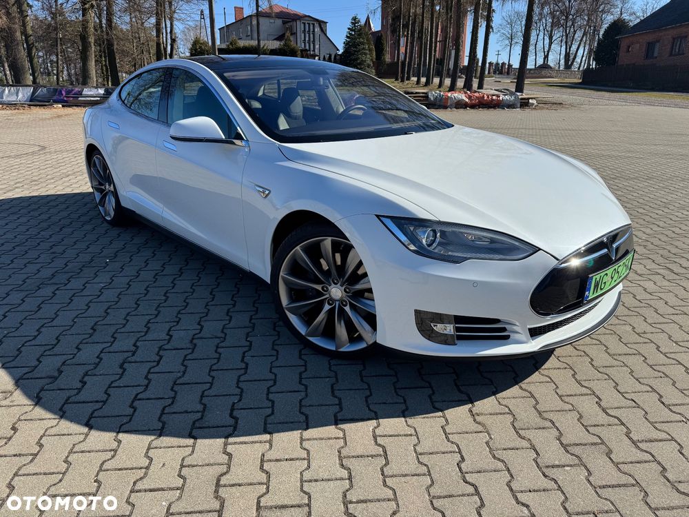 Tesla Model S Performance - 2