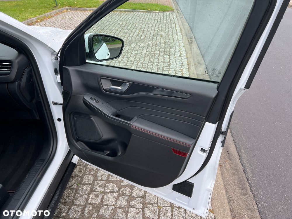 Ford Kuga 2.5 Duratec FHEV ST-LINE - 34