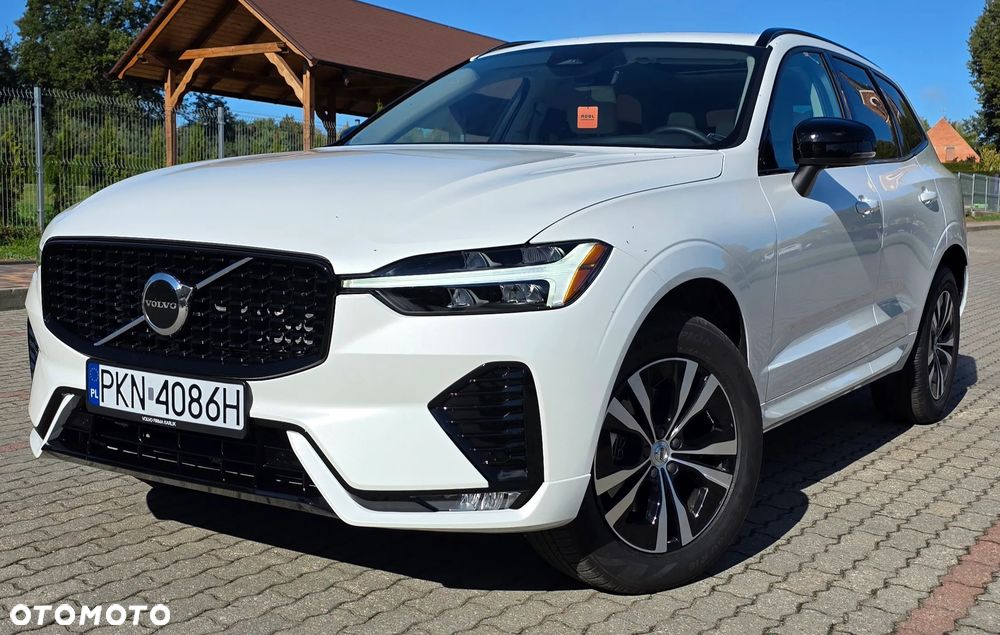 Volvo XC 60 B5 AWD Core - 32