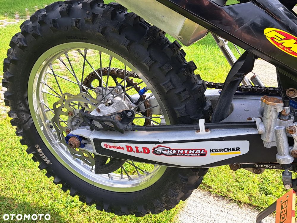 Yamaha WR - 15