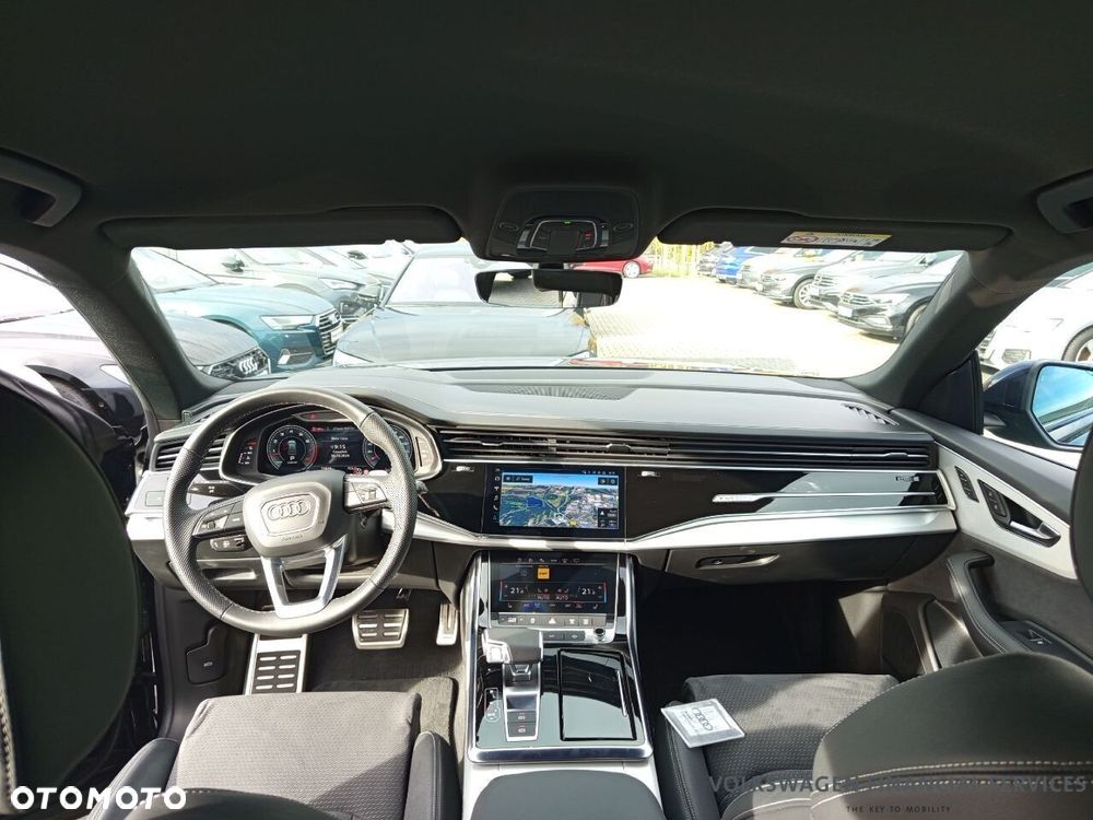 Audi Q8 - 9