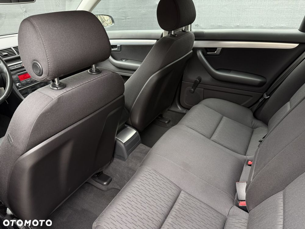 Audi A4 Limousine - 22