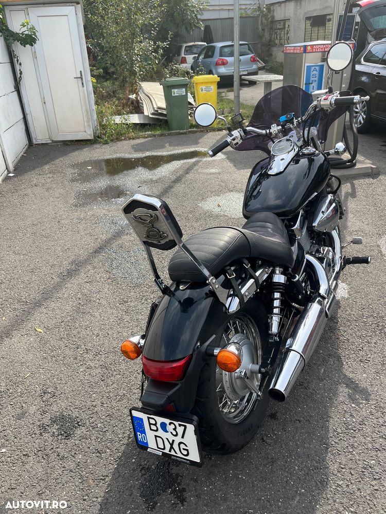Honda VT 750C2 Shadow Spirit - 3