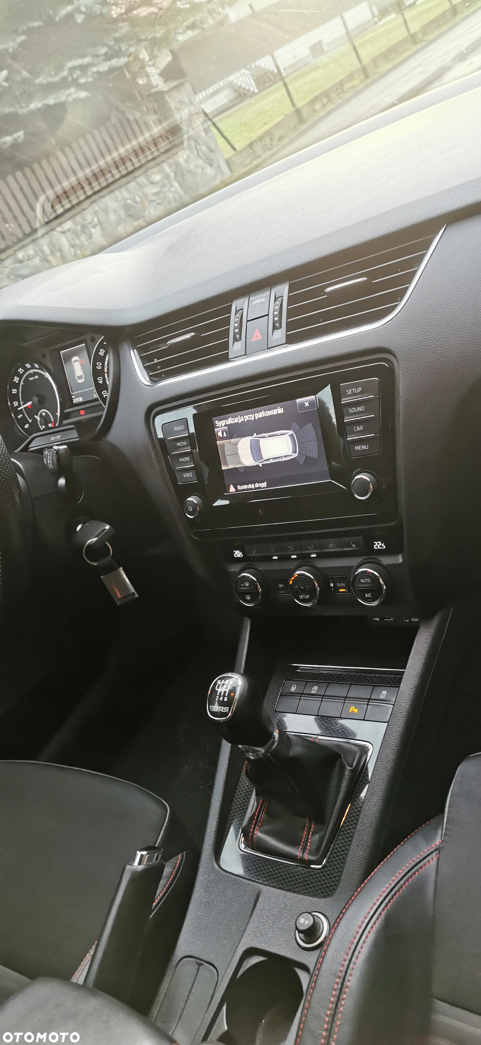 Skoda Octavia 2.0 TDI RS - 25