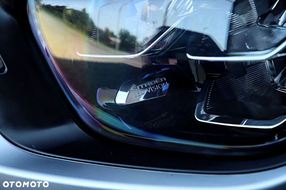 Citroën C3 1.2 PureTech Shine - 19