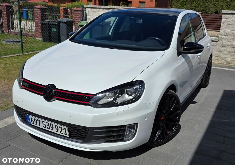Volkswagen Golf 2.0 GTI DSG adidas - 1