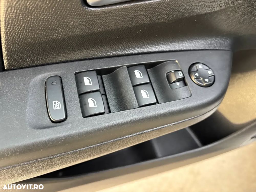 Opel Corsa 1.2 Start/Stop Elegance - 29