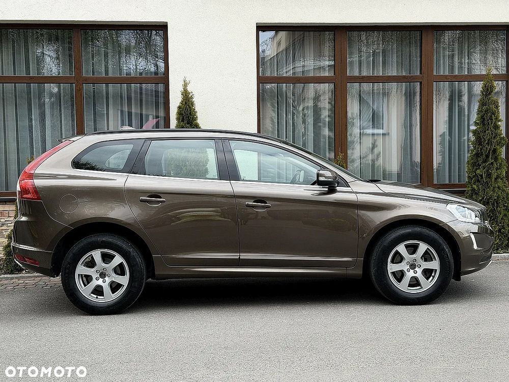 Volvo XC 60 D4 Drive-E Momentum - 10