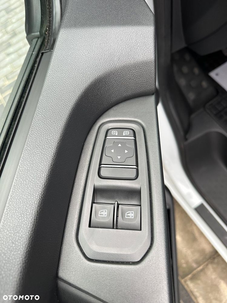 Renault Trafic 2.0 dCi Escapade - 15