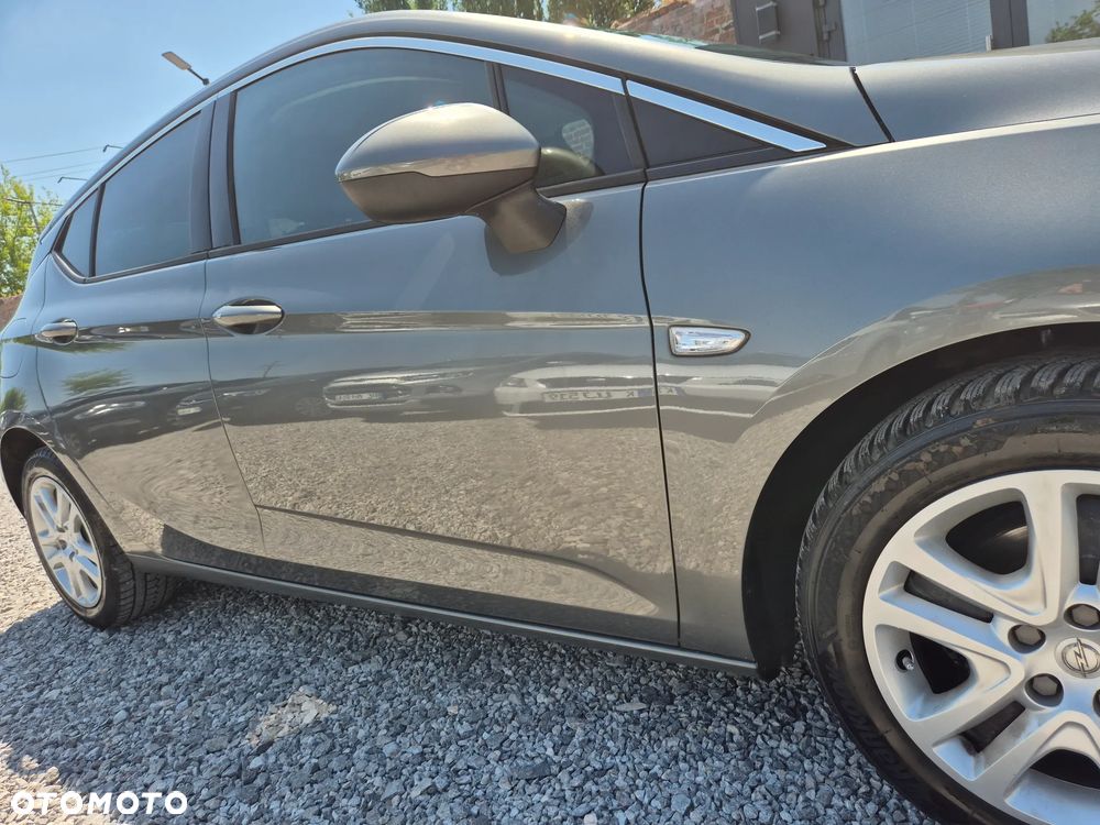 Opel Astra 1.4 T Dynamic S&S - 21