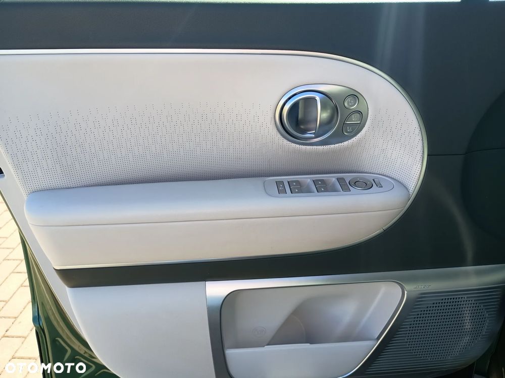 Hyundai IONIQ 9 110kWh Calligraphy AWD - 11