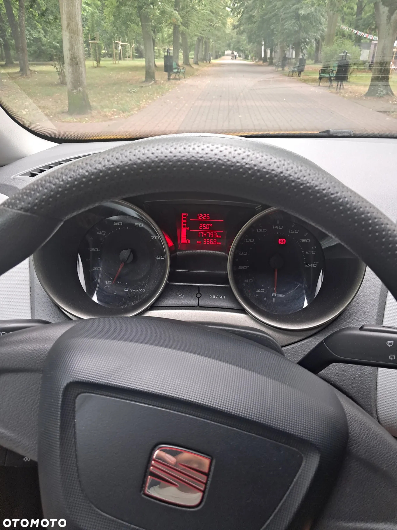 Seat Ibiza 1.4 16V Reference - 14