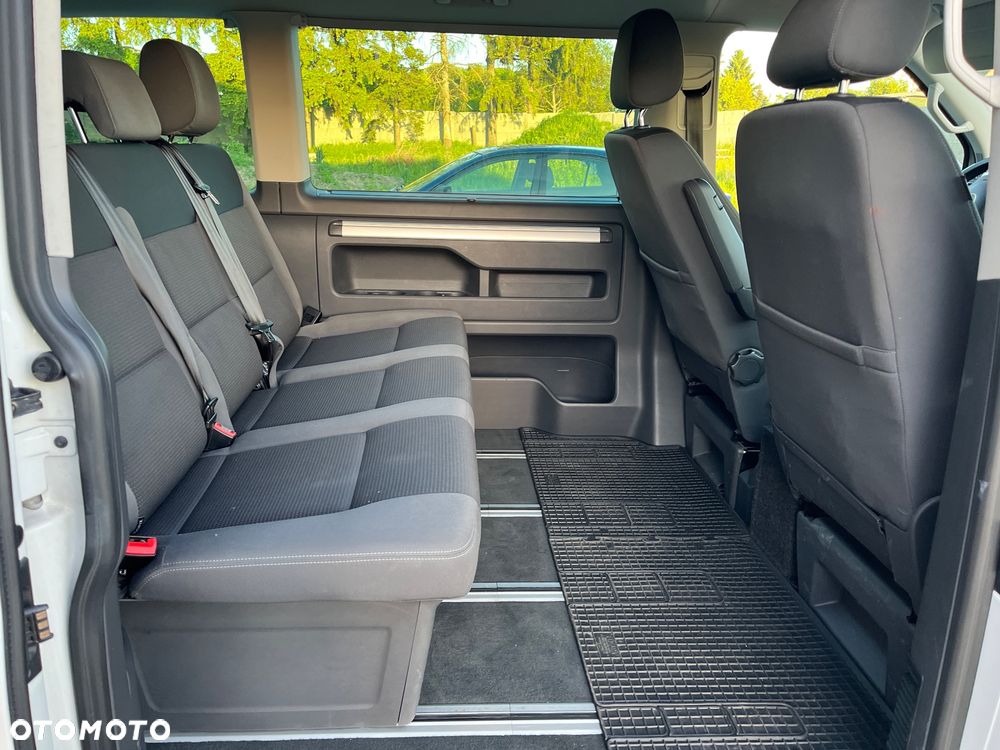 Volkswagen Multivan - 16