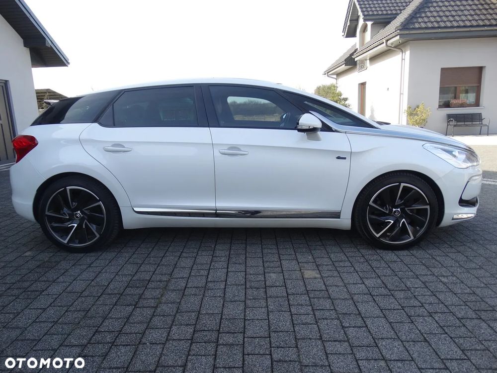 Citroën DS5 Hybrid4 EGS6 SportChic - 5